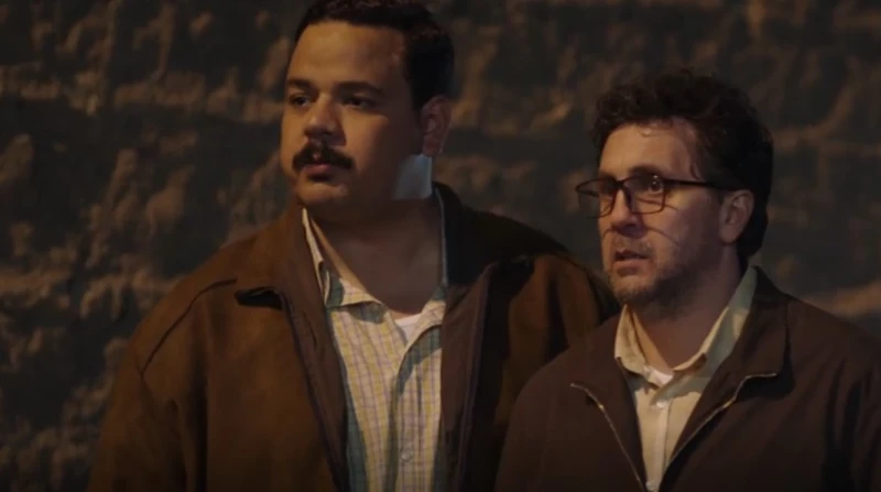 ملخص أشغال شقة جدا الحلقة 13.. الكشف عن سارق خازوق كليبر تجددت أزمات الثنائي عربي وحمدي، في الحلقة 13 من المسلسل الكوميدي أشغال شقة جدا، المعروض