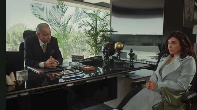 هند تسرق فاروق.. ملخص الحلقة 5 من مسلسل حسبة عمري في الحلقة الخامسة من مسلسل حسبة عمري، تجتمع هند، التي تجسد شخصيتها الفنانة روجينا، مع المستشار منتصر، الذي يلعب دوره محمود البزاوي