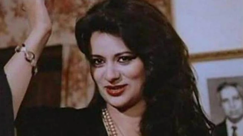 فريدة سيف النصر: أنا محدش يبوسني عشان بقرف كشفت الفنانة فريدة سيف النصر، عن رفضها لمشاهد التقبيل مع الراحل نور الشريف، في فيلم صراع الأحفاد.وقالت فريدة سيف النصر، لدى استضافتها في 