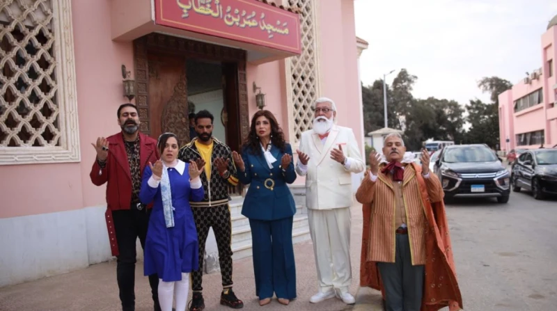 أشباح الطائرة يلاحقون أكرم حسني في الحلقة الثانية من الكابتن انتهت أحداث الحلقة الأولى من مسلسل الكابتن بهروب حسام عز الدين، الذي يجسد دوره الفنان