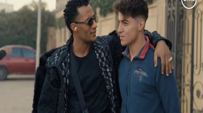 محمد رمضان يمنح جوائز للخاسرين في الريست: محتاجين تغذية يواصل الفنان محمد رمضان توزيع جوائز برنامج مدفع رمضان الحلقة 22، والتي عرضت عبر شاشة قناة . وبدأ برنامج مدفع رمضان الحلقة 22