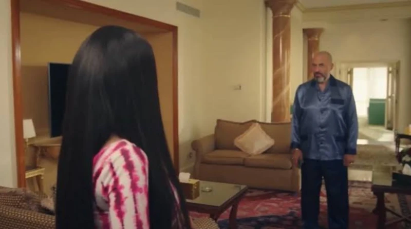 مشاهدة مسلسل إش إش الحلقة 22.. طلاق مي عمر ومصير مفاجئ لمختار شهدت أحداث الحلقة مفاجأة مدوية، حيث أخبرت إش إش (مي عمر) زوجها رجب الجريتلي (ماجد