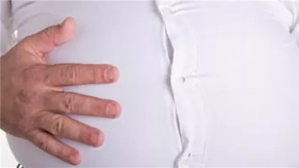 أفضل 3 طرق فعالة لعلاج القولون العصبى وانتفاخ البطن والغازات بسرعة يمكن أن يكون الانتفاخ أمرا مزعجا، ولكن هناك العديد من الطرق لتخفيفه، بما في ذلك ممارسة التمارين الرياضية والمكملا