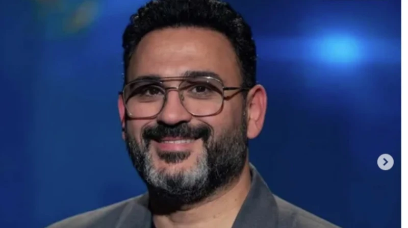 أكرم حسني: لدي شعور دائم بالذنب وأتابع مع طبيب نفسي (فيديو) كشف الفنان أكرم حسني عن شعوره الداخلي الدائم بالذنب، مما جعله يذهب لتلقي جلسات عند طبيب نفسي.وقال أكرم حسني، أثناء حديثه