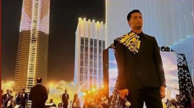 كلمات أغنية بتحلوي ل محمد رمضان بمناسبة عيد الأم (فيديو) طرح الفنان محمد رمضان، في الساعات الماضية، أغنية جديدة بعنوان بتحلوي، عبر قناته الرسمية على يوتيوب. جاءت الأغنية بمناسبة عي