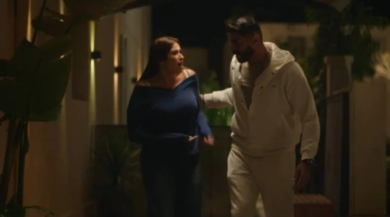 ملخص مسلسل وتقابل حبيب الحلقة 8.. صفعة على وجه ليل شهدت الحلقة الثامنة من مسلسل وتقابل حبيب، الذي يعرض حاليا ضمن السباق الدرامي رمضان 2025، وقوف فارس (كريم فهمي) بشكل واضح في صف لي