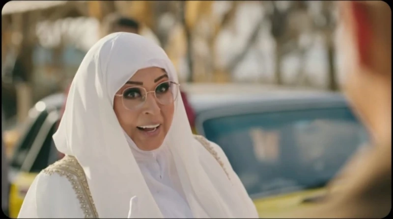 الحاجة شديدة وعباياتها.. أبرز لقطات الحلقة الأولى من العتاولة 2 ظهرت الفنانة فيفي عبده لأول مرة في مسلسل العتاولة 2، بدور الحاجة شديدة، صديقة الحاجة