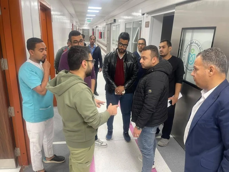 زيارة مفاجئة لمدير فرع الرعاية الصحية بالأقصر لمبني الطوارئ بالمجمع الطبي الدولي لمتابعة انتظام العمل والتشغيل التجريبي للمبنى الاقصر علاء النواصري