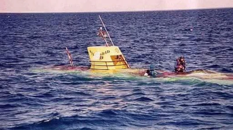 مصدر يوضح لافاق عربية جنسيات ضحايا الغواصة الغارقة بالغردقة كشف مصدر مطلع، أن مستقلي الغواصة الغارقة بمدينة الغردقة، اليوم الخميس، هم سياح يحملون جنسيات من دول مختلفة.وأوضح المصدر،