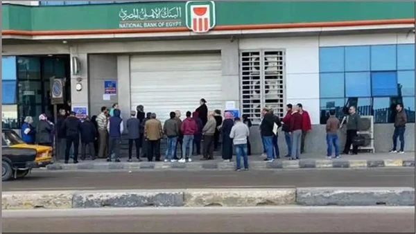 شهادات البنك الأهلي المصري تحدث زلزالا في السوق البنكي وتقلب الموازين قبل تعديل سعر الفائدة.. تفاصيل أعلى عائد وفوائد الشهادات الادخارية 2025 شهادات