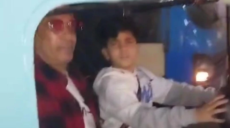 من شبرا الخيمة.. أول ظهور ل سعد الصغير بعد خروجه من السجن صور رصدت عدسة افاق عربية مقطع فيديو للمطرب الشعبي سعد الصغير أثناء وصوله إلى منطقة شبرا الخيمة مستقلا توكتوك، في زيارة مفا