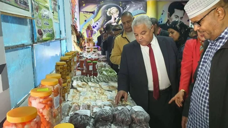 تعليم الأقصر يفتتح معرض أهلا رمضان لمنتجات التربية الزراعية الاقصر علاء النواصري افتتح الدكتور صفوت جارح، وكيل وزارة التربية والتعليم بمحافظة الأقصر، معرض أهلا رمضان لمنتجات التربي