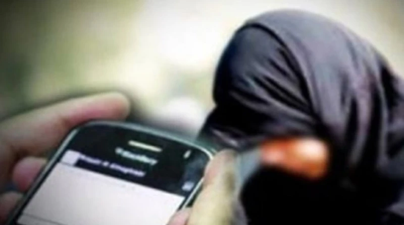 الدفع أو الفضيحة.. السجن 3 سنوات لفتاة هددت شابا ببورسعيد قضت محكمة جنايات بورسعيد، برئاسة المستشار أحمد حسام النجار، وعضوية المستشارين أحمد محمد