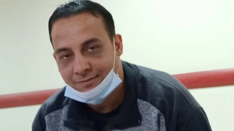 وفاة فني أجهزة طبية أثناء أداء عمله بمستشفى زفتى العام توفي فني أجهزة طبية، في العقد الخامس من العمر، أثناء عمله داخل مستشفى زفتى العام التابع لمديرية الصحة بالغربية، وتم نقله إلى