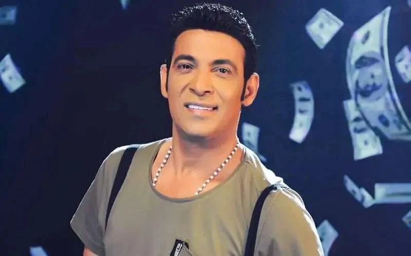 سعد الصغير يحتفل بخروجه من السجن وسط أهالي شبرا وسحور رمضاني اليوم احتفل أهالي شبرا الخيمة أمس بخروج الفنان سعد الصغير من الحبس، حيث أعرب جيرانه