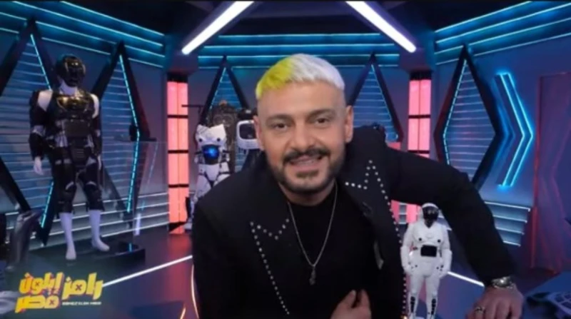 نجم من العتاولة.. من هو ضيف برنامج رامز إيلون مصر رمضان 2025؟ يحل الفنان مصطفى أبو سريع، ضيفا على برنامج المقالب الشهير رامز إيلون مصر، اليوم، ليكون هو ضحية الحلقة الحادية عشرة.ومن