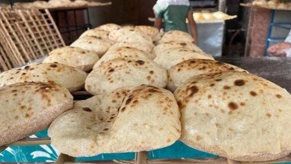 اعرف مواعيد عمل المخابز في عيد الفطر.. هتشتري عيش في العيد ولا هتستنى الاجازة تخلص؟! نعرض لكم مواعيد عمل المخابز في عيد الفطر حيث أن هناك من يتساءل عن موقف المخابز من إجازة عيد الف