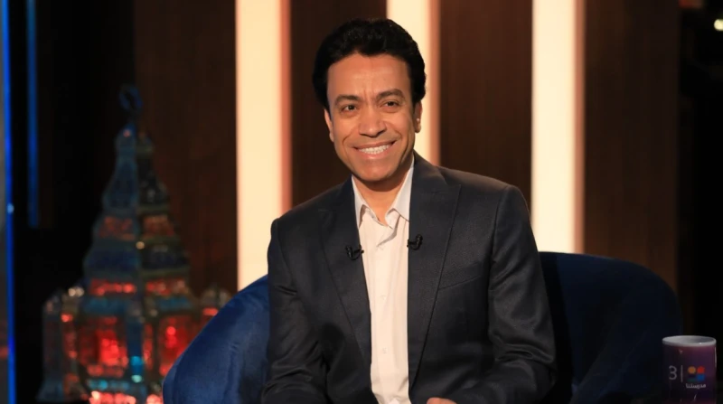 سامح حسين يدخل رمضان بقلب سليم ويحلي بقطايف إيمانية خاض الفنان سامح حسين تجربة جديدة وفريدة من نوعها في شهر رمضان الكريم، من خلال البرنامج الجديد قطايف الذي يقدمه ويعرض فقط وحصريا