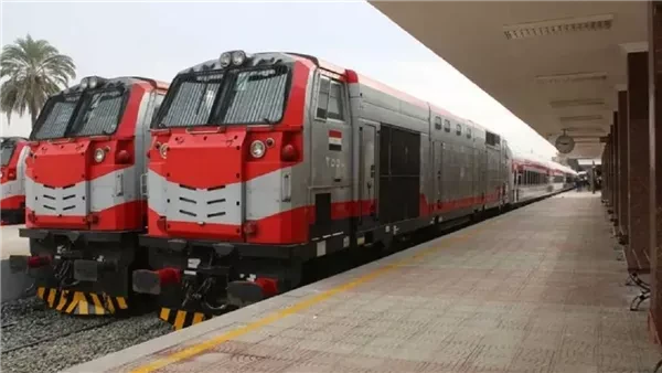 لو مسافر قبل العيد.. أعرف ازاي تحجز تذكرة قطار أون لاين وأنت قاعد فى بيتك ؟ مع اقتراب عيد الفطر 2025 بعد أيام قليلة، كشفت هيئة السكك الحديدية المصرية