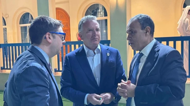 وزير الخارجية يبحث مع المبعوث الأمريكي تفاصيل الخطة العربية لإعمار غزة التقى وزير الخارجية والهجرة المصري، الدكتور بدر عبد العاطي، اليوم الأربعاء، مع كل من ستيفين ويتكوف، المبعوث ا