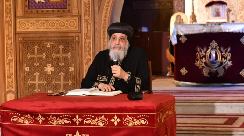 البابا تواضروس عن أحداث سوريا: الشر والكراهية طريق إلى جهنم أعلن قداسة البابا تواضروس الثاني، بابا الإسكندرية وبطريرك الكرازة المرقسية، عن تضامنه الكامل مع بيان بطاركة سوريا الذي ص