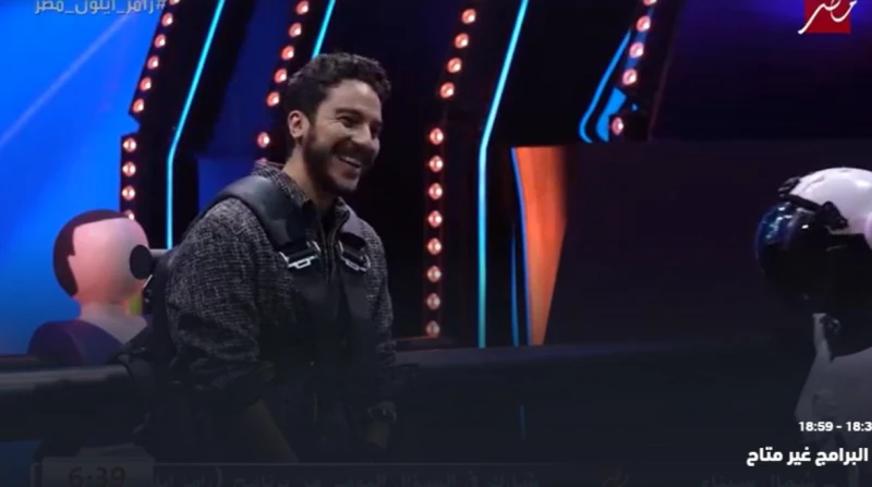 رامز جلال يسخر من نور النبوي: تمثيله صايص وعامل شنب حمدي الوزير سخر رامز جلال، خلال برنامجه رامز إيلون مصر، من الفنان نور النبوي، في حلقة اليوم الثلاثاء، التي تذاع على قناة إم بي س