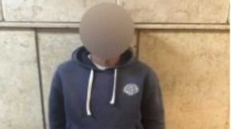 ضبط سايس فرض أموالا على سيدة مقابل ركن سيارتها بالقاهرة كشفت الأجهزة الأمنية بوزارة الداخلية، ملابسات مقطع فيديو تم تداوله على مواقع التواصل الإجتماعي، بشأن تضرر إحدى السيدات من من