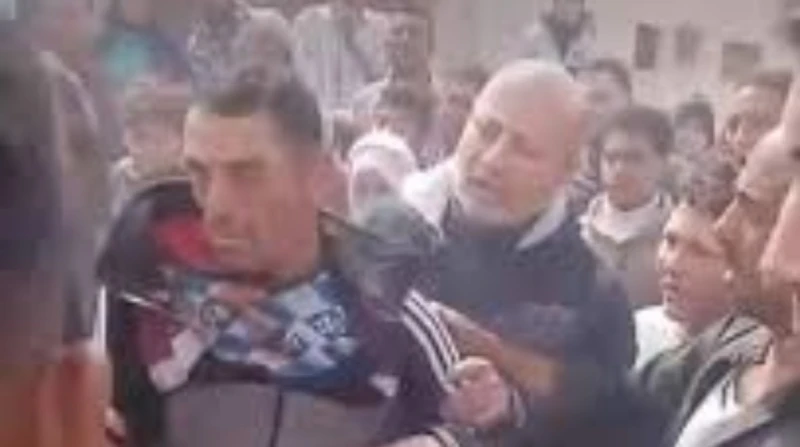 المشدد 15 عاما للمتهم بالتعدي على طفلة الشرقية قضت محكمة جنايات الزقازيق، بالسجن المشدد 15 عاما للمتهم بالتعدي على طفلة داخل دورة مياه بأحد المساجد الواقعة في منطقة العاشر من رمضان