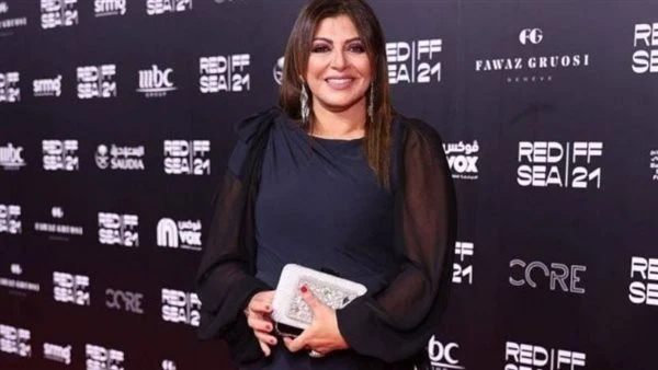 اعرف تفاصيل اتهام هالة صدقي بالشهادة الزور ومثولها أمام المحكمة ما زال صدى قضية شاليمار والمخرج النتيجة في سرقة مجوهراتها يتردد، وتم اتهام هالة صدقي بالشهادة الزور حيث أنها كانت من