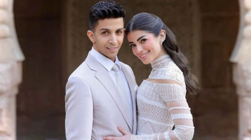 دور برد يمنع حضور نقيب الموسيقيين حفل زفاف ليلى زاهر هنأ نقيب الموسيقيين، الفنان مصطفى كامل، صديقه الفنان أحمد زاهر على زفاف ابنته الفنانة ليلى زاهر من المنتج هشام جمال، معتذرا له