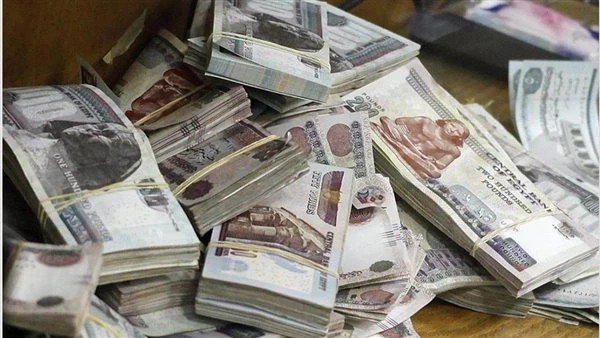 استثمر فلوسك في المكان الصح.. أعلى شهادات الادخار في مصر الآن بعوائد تصل إلى 30 يبحث الكثير من الناس عن أدوات استثمارية آمنة في ظل التقلبات الاقتصادية وارتفاع معدلات التضخم، تسمح ل