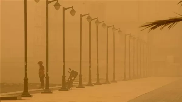 العواصف الرملية والترابية تضرب البلاد...تحذير قوى وجديد من الأرصاد للمواطنين لسكان تلك المناطق من طقس اليوم قالت الهيئة العامة للأرصاد الجوية إن الطقس سيشهد ارتفاعا مستمرا في درجات