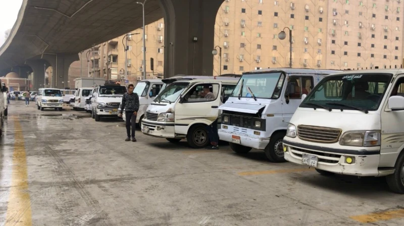 بعد تحريك أسعار الوقود.. هذه العقوبة في انتظار السائق الجشع استيقظ المصريون، اليوم الجمعة، على ارتفاع جديد في أسعار الوقود، والذي بدوره يؤثر على ارتفاع العديد من المنتجات، حيث بدأ 