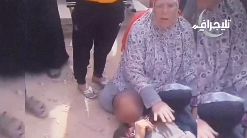 مفاجآت في محاكمة المتهم بالاعتداء على طفلة الشرقية شهدت أولى جلسات محاكمة المتهم بالاعتداء على طفلة في محافظة الشرقية تطورات مثيرة.وقد امتنع المتهم