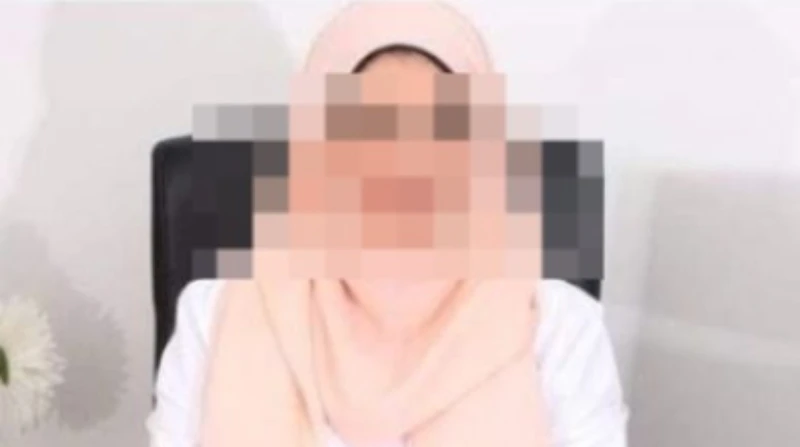 شهادات للبيع على تيك توك.. الأمن يفحص منشورات الدكتورة المزيفة تفحص الأجهزة الأمنية بوزارة الداخلية منشورا لأحد الأشخاص يتهم خلاله سيدة تملك حسابا على تيك توك تدعي قدرتها على استخر