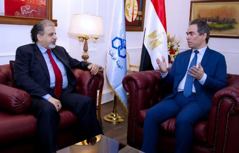 ماضي الخميس يهدي المسلماني 5 مسلسلات أطفال استقبل رئيس الهيئة الوطنية للإعلام، الكاتب أحمد المسلماني، الإعلامي الكويتي ماضي الخميس رئيس ملتقى الإعلام العربي بالكويت. وبحث المسلماني