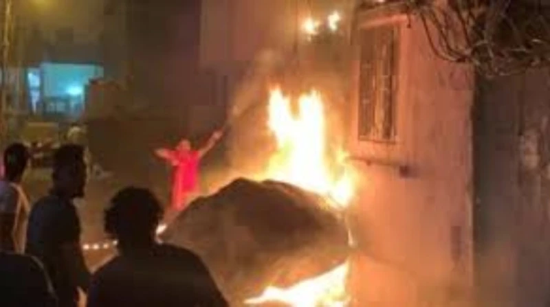 عزومة غداء قلبت بكارثة.. إصابة 13 شخصا في انفجار أنبوبة بالطالبية تحولت عزومة على الغداء داخل شقة بمنطقة الطالبية بمحافظة الجيزة، اليوم الأحد، إلى