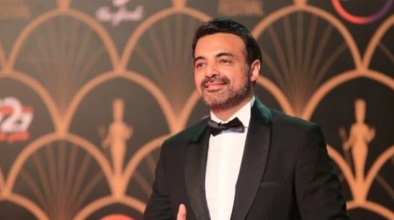 أبوك حاسس بيك يا مشرفني.. شهيرة تهنئ عمرو ياسين على وتقابل حبيب علقت الفنانة شهيرة على نجاح مسلسل وتقابل حبيب لنجلها المؤلف عمرو محمود ياسين، والذي