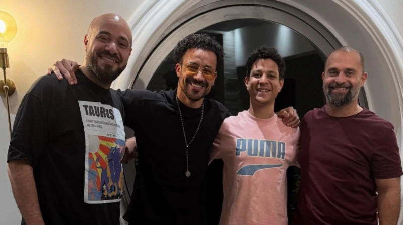 أحمد داوود يوقع عقد فيلمه الجديد إذما وقع الفنان أحمد داوود عقد فيلمه الجديد إذما، وهو مستوحى من رواية إذما التي صدرت عام 2020 للكاتب محمد صادق، والتي حققت مبيعات عالية لسنوات.ونشر