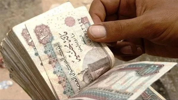 طوابير على بنك التعمير والاسكان بعد طرح أعلى شهادة ادخار فى أبريل ٢٠٢٥...الحق فرصتك و اشتريها الآن يقدم بنك التعمير والإسكان شهادة ادخار ذات عائد متغير لمدة ثلاث سنوات بسعر فائدة ي