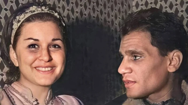 حبينا بعض.. تسجيل صوتي يحسم الجدل حول زواج عبدالحليم حافظ وسعاد حسني بعد أيام قليلة من تجدد الأزمة بين أسرتي الفنان الراحل عبدالحليم حافظ والنجمة الراحلة سعاد حسني، والجدل الدائر ح