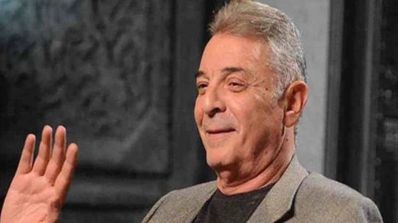 مخرج شهير يكشف رأيه في محمود حميدة (فيديو) افاق عربية - أثار المخرج مجدي الهواري جدلا على مواقع التواصل الاجتماعي بعد إعلان رأيه في مساندة الفنان محمود حميدة للنجمين الشابين طه دسو