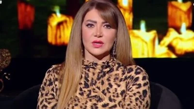 لقاء سويدان تعلق على أزمة السقا ومها الصغير: كفاية أذية ليهم علقت الفنانة لقاء سويدان على أزمة انفصال الفنان أحمد السقا عن زوجته مها الصغير في برنامج