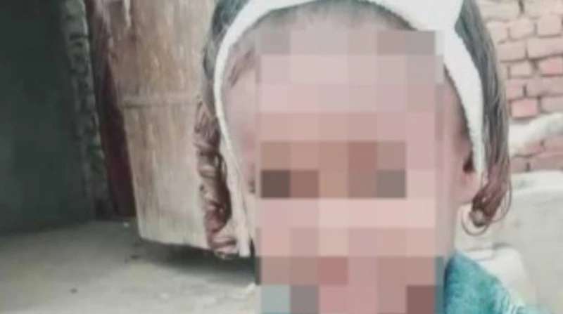 حبس المتهمين بالتعدي على طفلة العياط وإنهاء حياتها قررت جهات التحقيق المختصة بالجيزة، تجديد حبس المتهمين بالتعدي على الطفلة هنا ضحية الاعتداء بمنطقة