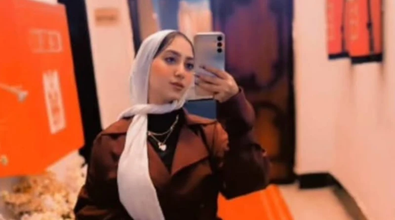 تأكيدا لافاق عربية.. الداخلية تكشف حقيقة خطف فتاة عين شمس كشفت وزارة الداخلية ملابسات ما تم تداوله عبر مواقع التواصل الاجتماعي، بشأن الادعاء بتعرض إحدى الفتيات للاختطاف من قبل إحدى