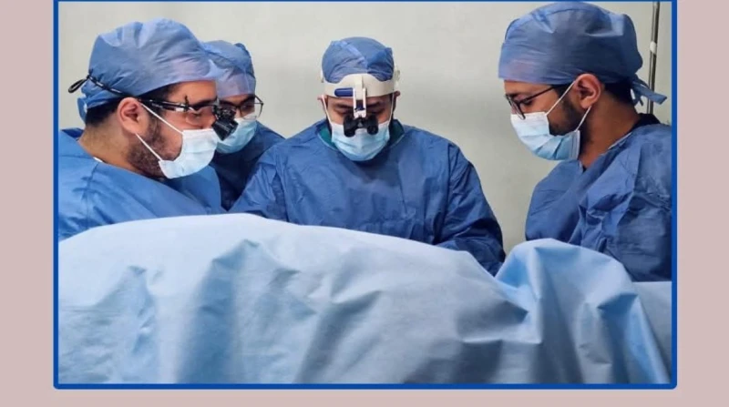 نجاح جراحة ميكروسكوبية دقيقة لإعادة توصيل يد مبتورة بجامعة طنطا أعلن عميد كلية الطب جامعة طنطا ورئيس مجلس إدارة المستشفيات الجامعية الدكتور أحمد غنيم، نجاح عملية جراحية ميكروسكوبية