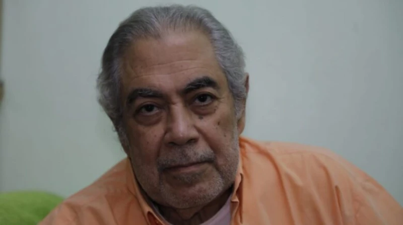 لا يزال في العناية المركزة.. تطورات حالة صبري عبد المنعم الصحية كشف الفنان صبري عبد المنعم، تطورات حالته الصحية عقب تعرضه لوعكة صحية في الآونة