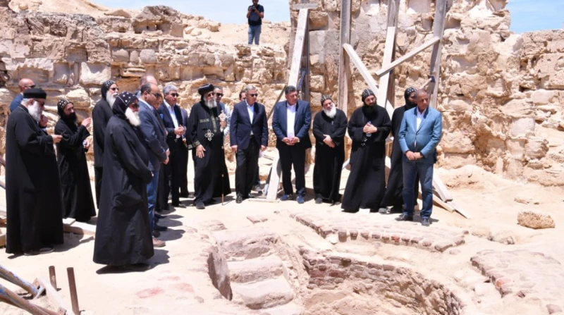 البدء في ترميم منطقة أبو مينا بالإسكندرية في هذا الموعد تفقد البابا تواضروس الثاني اليوم، منطقة أبو مينا الأثرية بالإسكندرية التي يقع في داخلها دير الشهيد مار مينا العجائبي بمريوط،