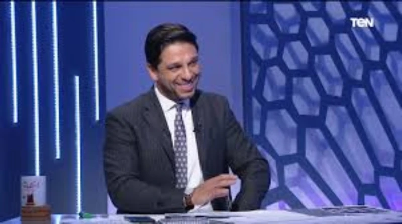 لاعب الأهلي السابق يتهم خادمته بسرقة مبالغ مالية في التجمع حرر لاعب الأهلي السابق ومقدم برنامج البريمو، محمد فاروق، محضرا بقسم شرطة التجمع الأول يتهم