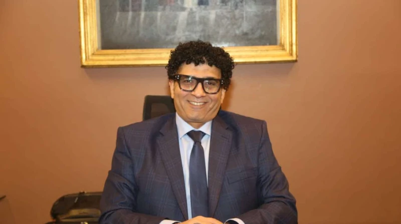 وفاة والد رئيس دار الأوبرا علاء عبد السلام غيب الموت منذ قليل، والد رئيس دار الأوبرا، الدكتور علاء عبد السلام، وذلك وفقا لما أعلنته دار الأوبرا في